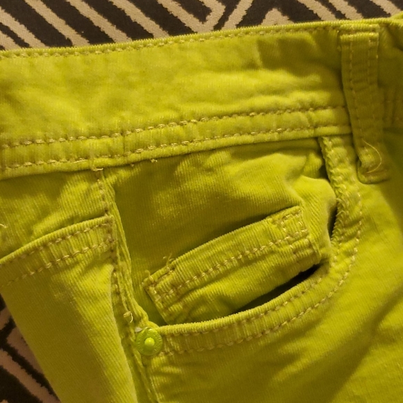 HP👖Dollhouse Lemon-Lime Skinny Corduroy Jean - Picture 8 of 8